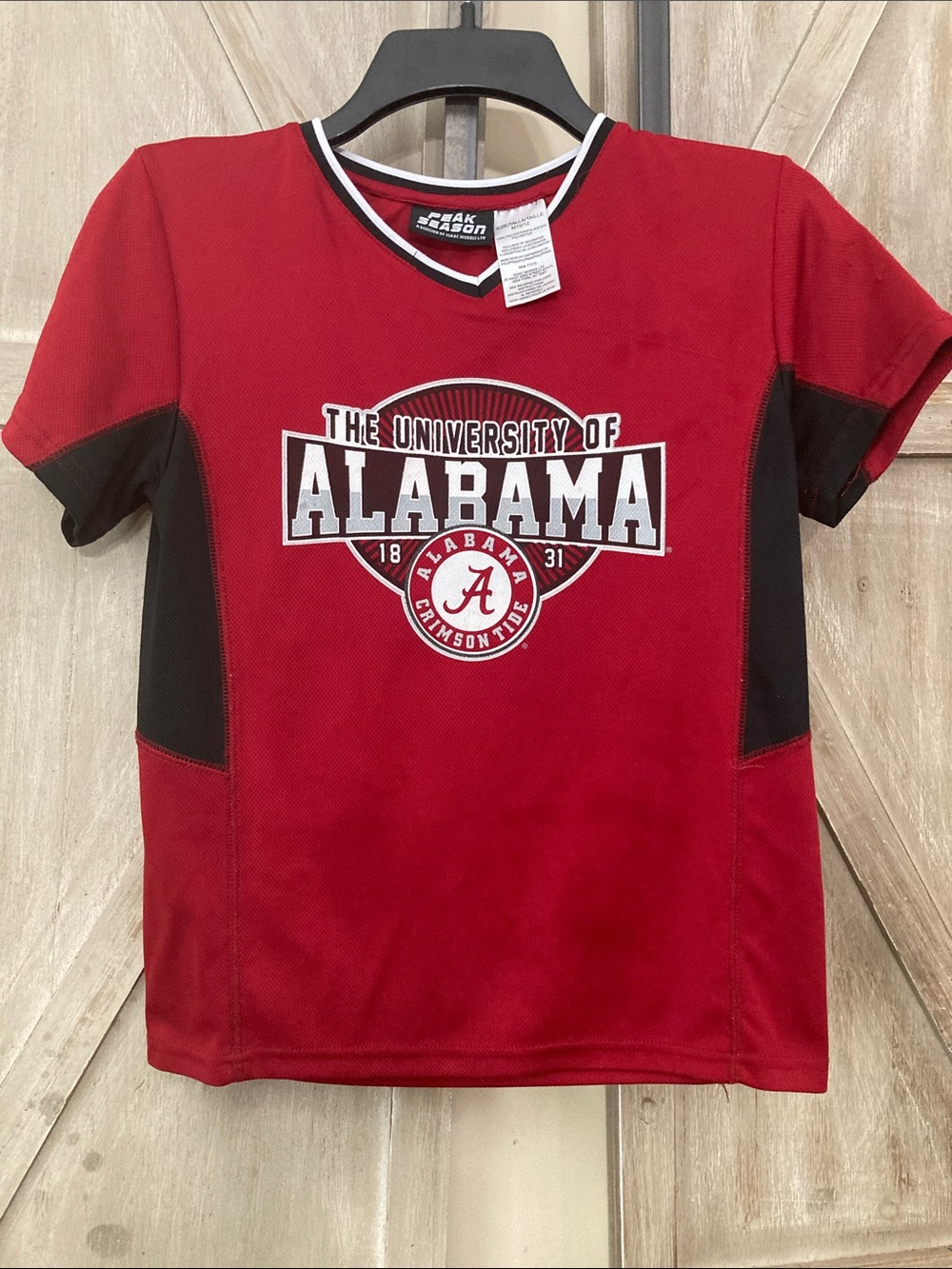 Team Apparel Red and Black Alabama Short-Sleeve Kids Tee
Size  M(10-12)
